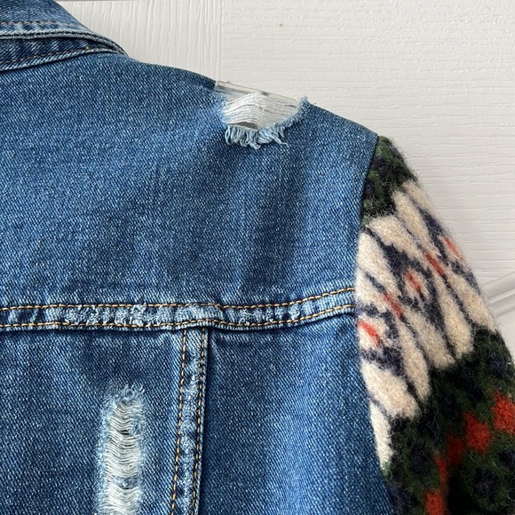 EUC Free People blue denim jacket with knitted Cyprus sleeves - Picture 11 of 14